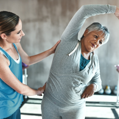 assisted-stretch-recovery-FYZICAL-Therapy-and-Balance-Centers-Upper-Arlington-Columbus-OH